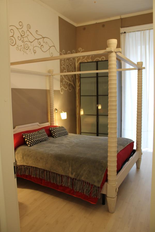 Al 68 Di Piazza Cavour Bed & Breakfast Наполи Екстериор снимка