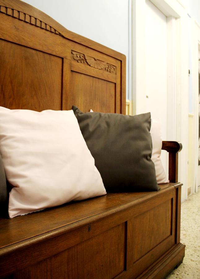 Al 68 Di Piazza Cavour Bed & Breakfast Наполи Екстериор снимка