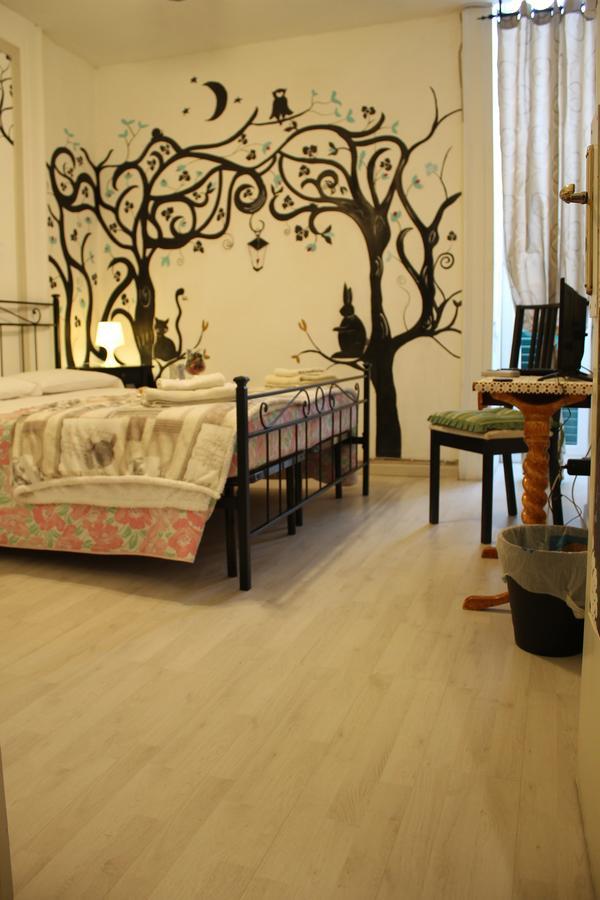 Al 68 Di Piazza Cavour Bed & Breakfast Наполи Екстериор снимка