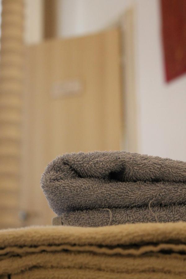 Al 68 Di Piazza Cavour Bed & Breakfast Наполи Екстериор снимка